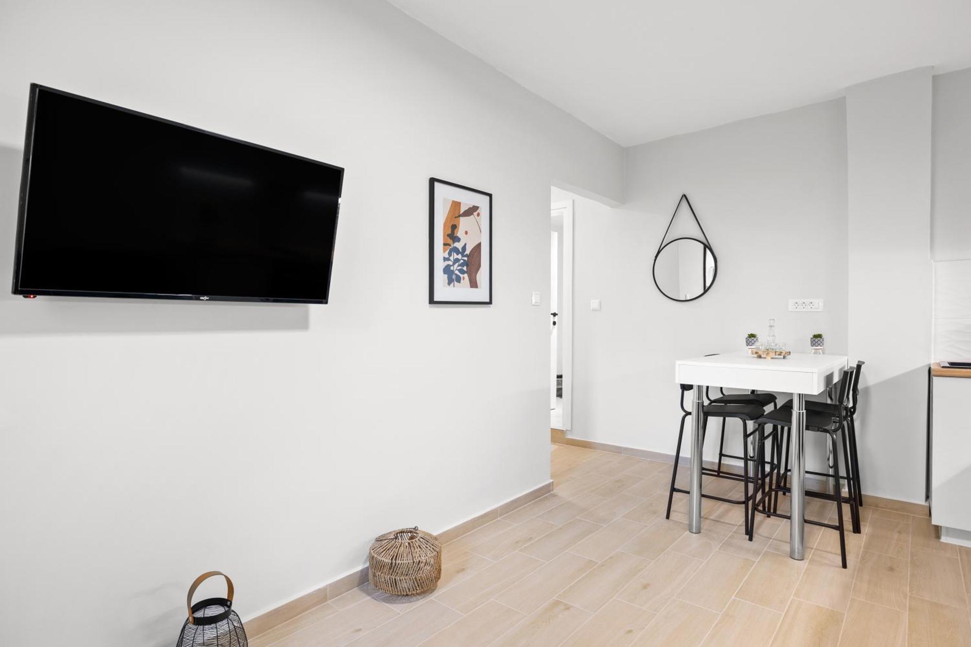Daire Nisos Apartments, Chania Center *